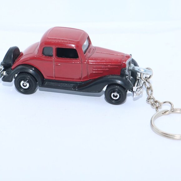 Matchbox Other - Matchbox 6/100 year 2021 1934 Chevy Master Coupe CUSTOM keychain W/card